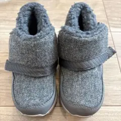 グレー ファー付きベビーブーツ　FB996SWI ニューバランス　14cm