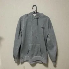 グレー フード付きパーカー
