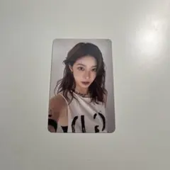 LESSERAFIM カズハ supagetthi封入トレカ