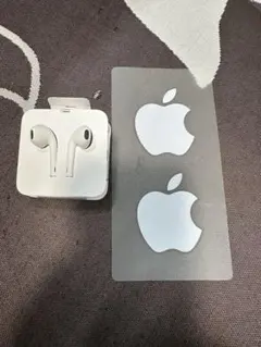 純正 iPhone EarPods　Lightningコネクタ　変換アダプタ付