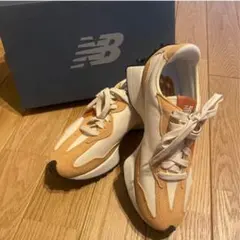 New Balance ニューバランス 327 スニーカー