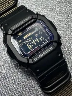 G-SHOCK CASIO カシオ 電波ソーラー　GWX-5600C ガード付き