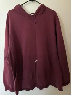 古着Nike バーガンディ パーカーＬサイズ