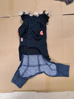 犬服 ハート装飾付きとチェック柄