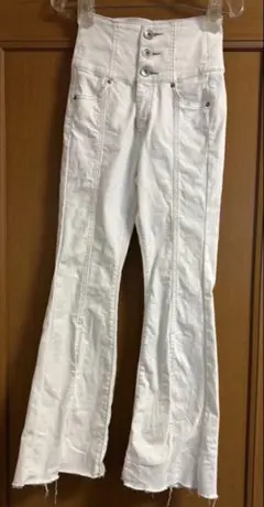 Item thumbnail for item b9935298-ea1b-4cfa-ba32-8a0e36e47ef1