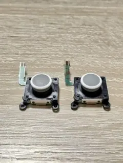 【新品・高品質・高精度】PSVITA2000 アナログスティック ホワイト 2個