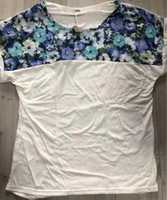 【タグ付き】花柄切り替え半袖Tシャツブルー×ホワイトのサムネイル