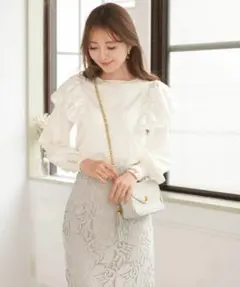 本日限定お値下げ！プルオーバーニット 異素材 フリル vaniller