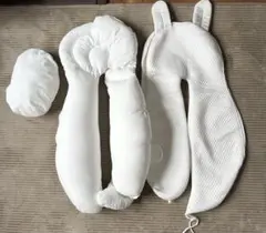 k*k様 ユニースリープ ベビー枕＋寝返り防止ベルト - メルカリ