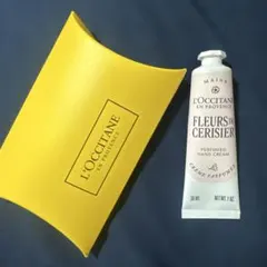 L'Occitane Fleurs de Cerisier ハンドクリーム
