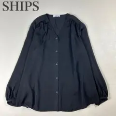 シップス 美品 とろみサテン ギャザー ボリュームスリーブ ブラウス ワイドのサムネイル