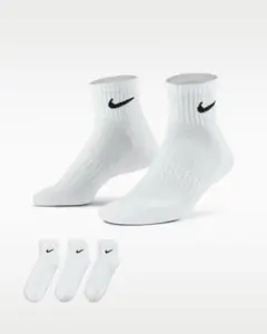 本日限定お値下げ✨NIKE ソックス 3足セット ホワイト 23〜25cmのサムネイル
