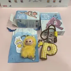 【P】ラブブ　LABUBU アルファベットPIN FOR LOVE ぬいぐるみ