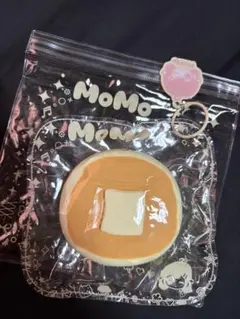 momoスクイーズ　パンケーキ スコーン