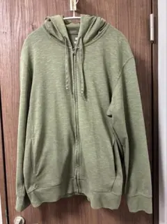 ユニクロ エアリズムUVカットフルジップパーカ（長袖）オリーブ　ＸＬ