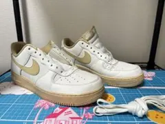 NIKE AIR FORCE 1 ホワイト ベージュ スニーカー 27.5cm