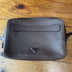【価格交渉可能】PRADA サフィアーノレザー セカンドバッグ ブラウンのサムネイル