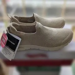 SKECHERS Air-Cooled ArchFit スリッポン ベージュ