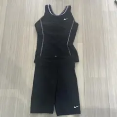 Nike セパレート水着 女の子用 黒・紫 160㎝