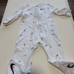 ナイキ　ロンパース