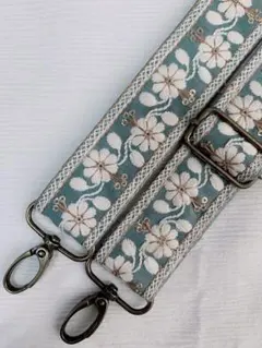 スマホショルダー　ショルダーストラップ　【インド刺繍リボン】花　ブルーグリーン