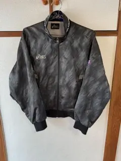 美品asics グラデーション ウィンドブレーカー