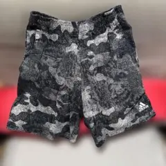 大特価adidasショートパンツのサムネイル