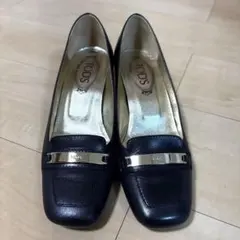 TOD'S レザーパンプス ブラック 37.5(24.5cm)のサムネイル