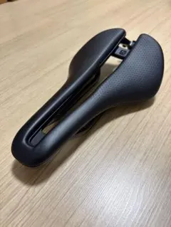 Aeolus Pro サドル　145㎜のサムネイル
