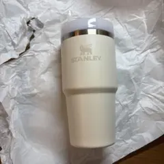 スタンレータンブラーH2.0 真空スリムクエンチャー　0.6リットル　クリーム色