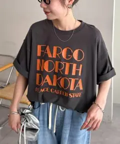 ディスコート ヒビワレロゴヴィンテージライクTシャツのサムネイル