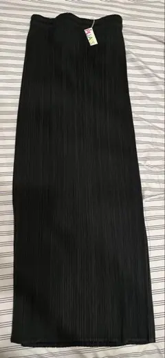 ペ*ー様 【未使用】PLEATS PLEASE ブラックロングスカート サイズ1 2026年最新】PLEATS PLEASE カラー：ブラック系 レディース ロング