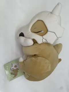 ポケモン カラカラ ぬいぐるみ 等身大 キーホルダー付き ポケモン カラカラ 等身大 約40cm フィギュア(希少) - メルカリ