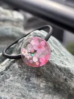 レジンヘアゴム　桜　春　ピンク　ハンドメイド　花吹雪　可愛い　綺麗　大人可愛い