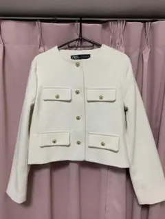 美品★ZARA【ザラ】クロップドブレザーフラップ　ノーカラージャケットＳホワイト