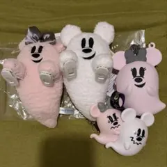 ディズニーハロウィン2024 ぬいぐるみ肩のせ　チャーム　おばけ
