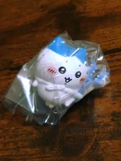 ハチワレ　ちいかわ　キーホルダー