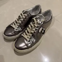 KARL LAGERFELD メタリック スニーカーのサムネイル