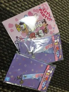 BT21の1番くじのカラフルネックストラップとミニファイル