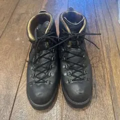 Item thumbnail for item 322812d9-acae-42e7-8d31-3a07466e2100