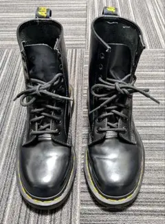 Dr. Martens ブラック 8ホール