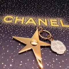 最終価格　シャネル　CHANEL パール　ココマーク　チャーム　ホリデー シャネル CHANEL パール ココマーク チャーム ホリデー2024 - メルカリ