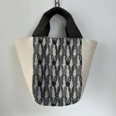 ミナペルホネンハンドメイドシャーリングバッグ（ポンピア、ベージュ） フック様専用】ミナペルホネンハンドメイドシャーリングバッグ