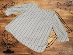 ＜a.v.v＞ストライプ柄オフショルダーシャツ