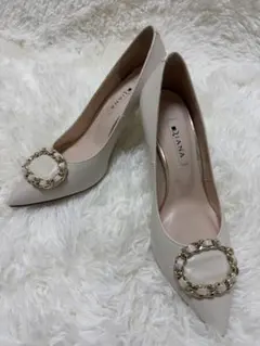 【DIANA】チェーンモチーフ レザーパンプス 23.5 ポインテッドトゥ