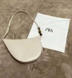 Item thumbnail for item d0dfb8f6-f353-47aa-8a3f-43e60fbf9e91