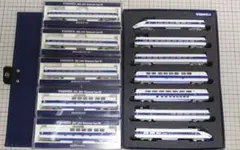 TOMIX 100系新幹線 ベーシックセット SDⅡ 90111 JR 100系東海道・山陽新幹線基本セット｜製品情報｜製品検索