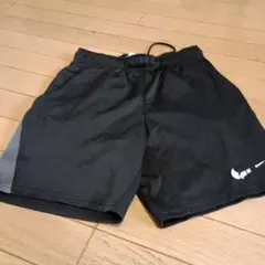 Nike Dri-FIT 黒ハーフパンツ Sサイズ