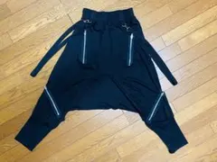 ブラックサルエルパンツ ジッパー付き　フリーサイズ
