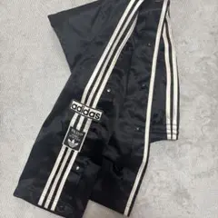 adidas❤️アディブレイクサテンパンツ